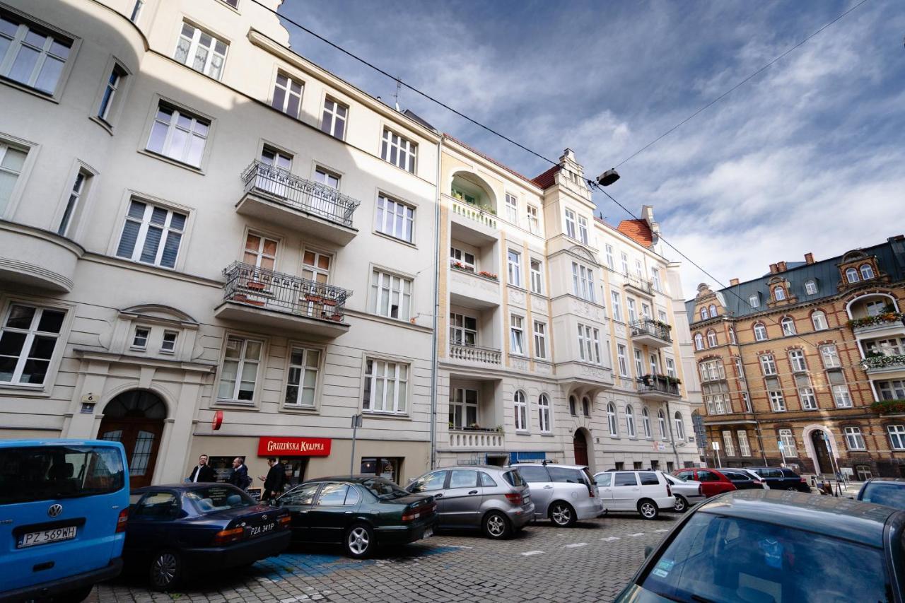 Elegant Very Berry Studios In Poznan Center By Noclegi Renters Exterior foto