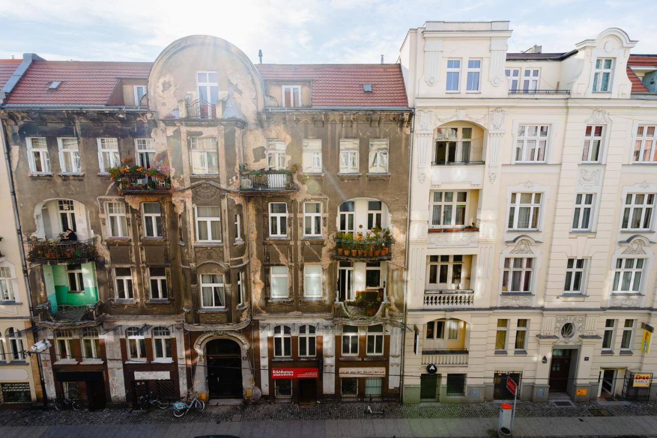 Elegant Very Berry Studios In Poznan Center By Noclegi Renters Exterior foto