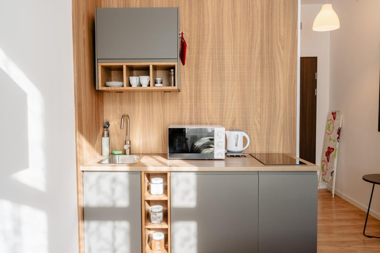 Elegant Very Berry Studios In Poznan Center By Noclegi Renters Exterior foto