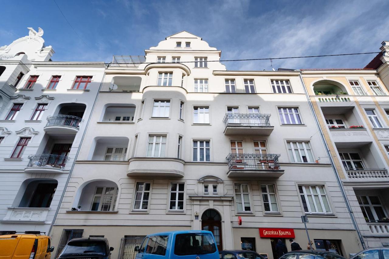 Elegant Very Berry Studios In Poznan Center By Noclegi Renters Exterior foto